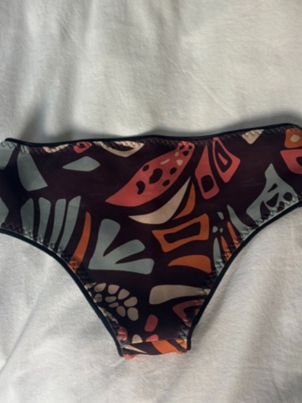 Seea swim bottoms, size M, C skin